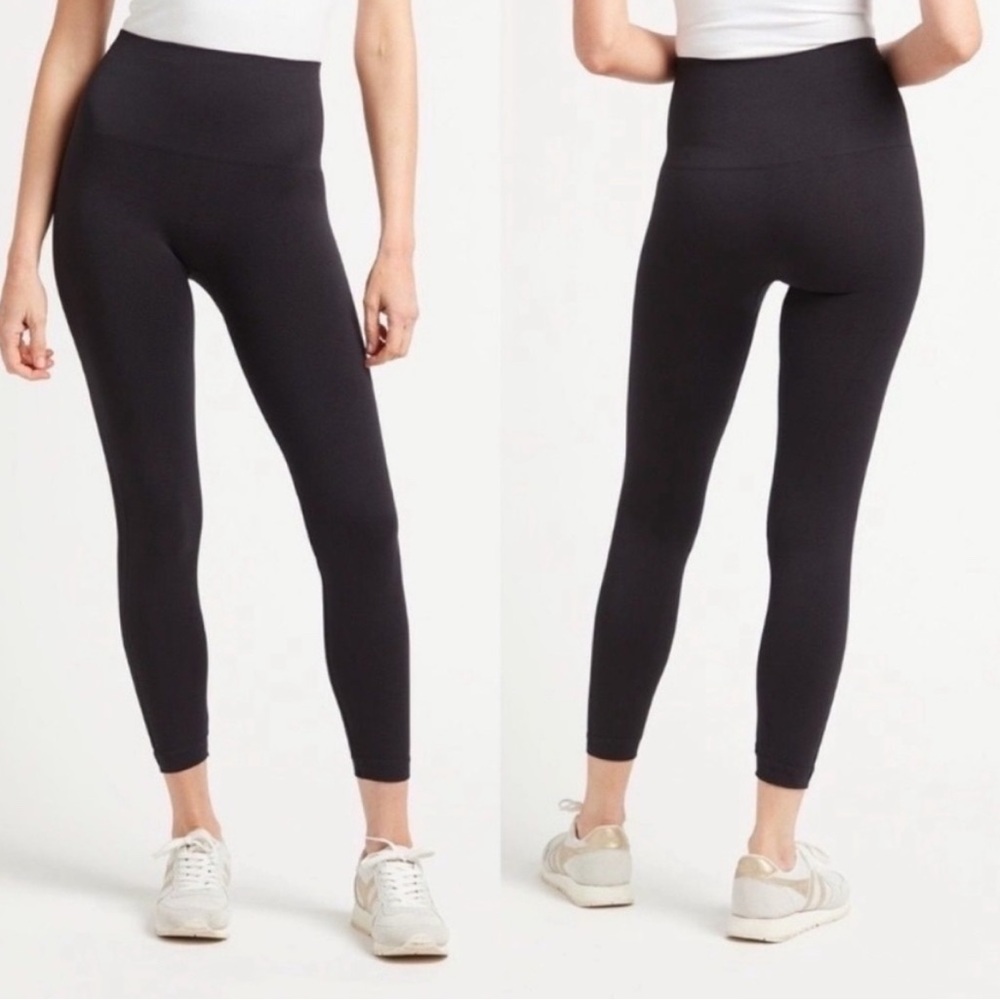SPANX Look at Me Now Seamless Classic Black Leggings Size Small Petite